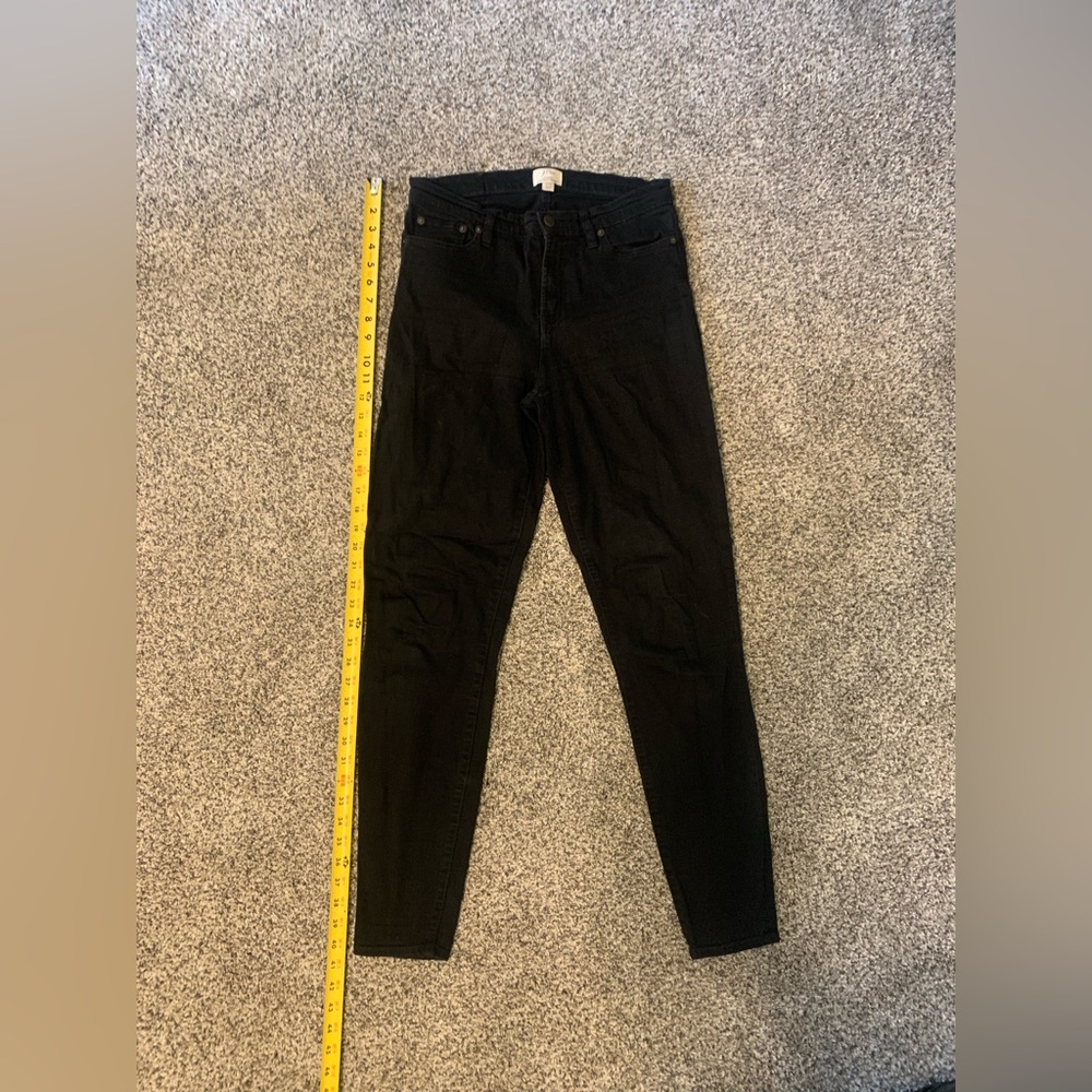 Black High-Waisted Skinny Jeans